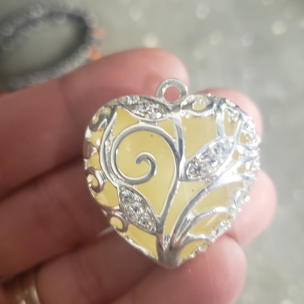Jewelry bundle - Picture 5 of 8